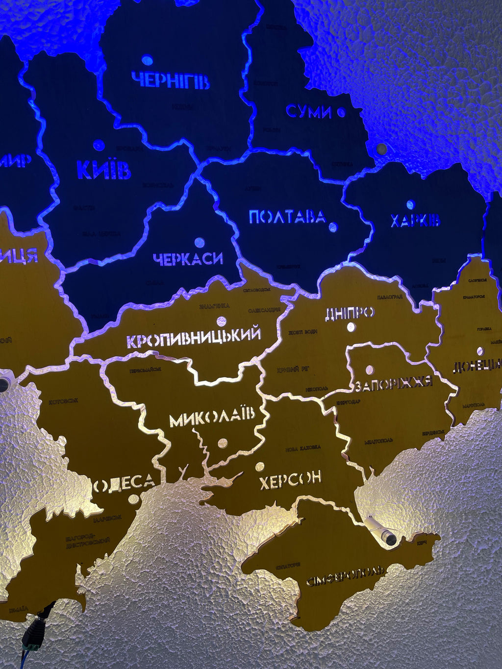 Mapa Ukrainy LED na szkle akrylowym z podświetleniem między regionami kolor Flag 1