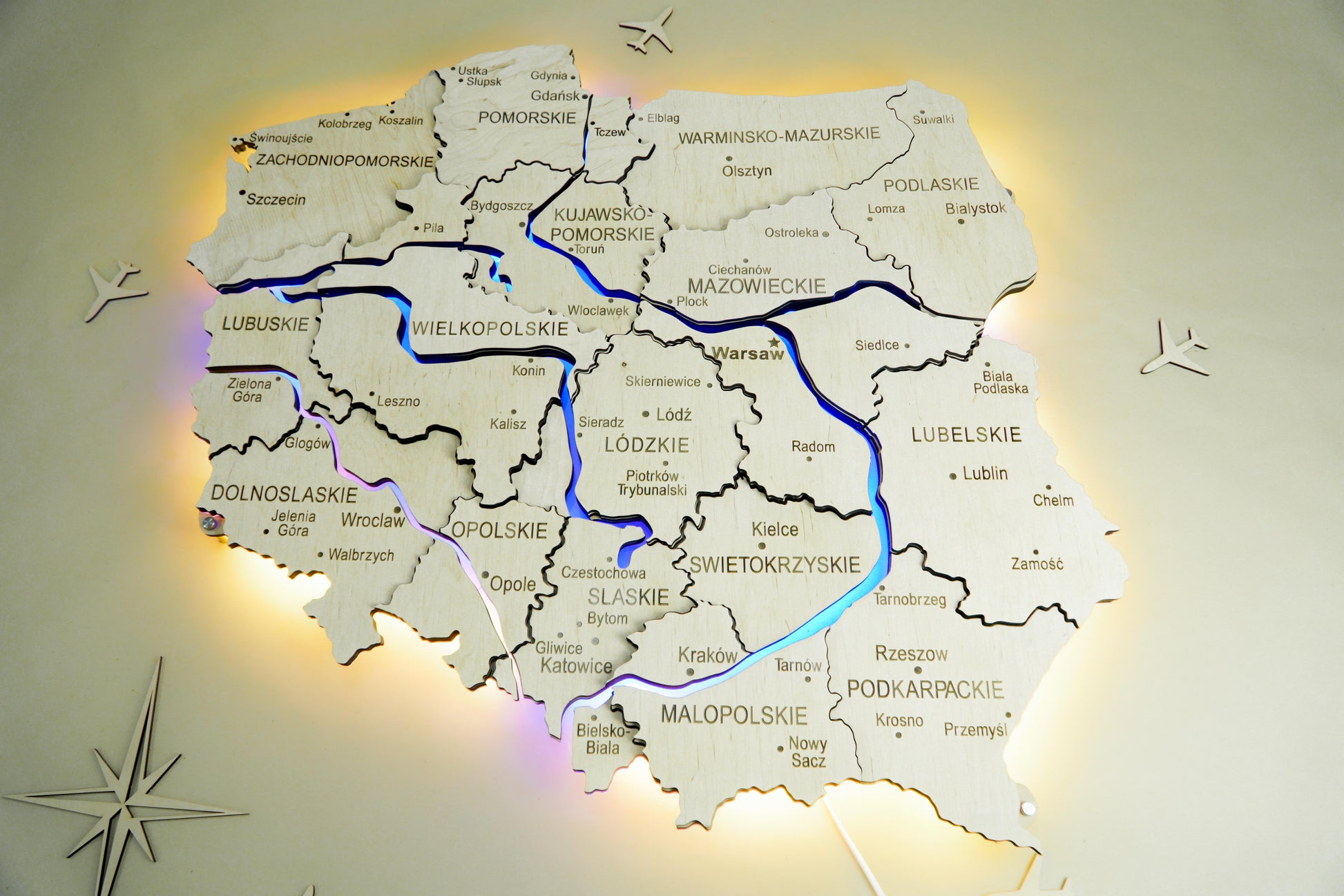 Drewniana wielowarstwowa mapa Polski z podświetlonymi rzekami, kolor Natural