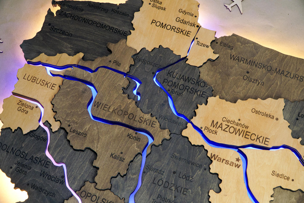 Drewniana wielowarstwowa mapa Polski z podswietlonymi rzekami, kolor Brute