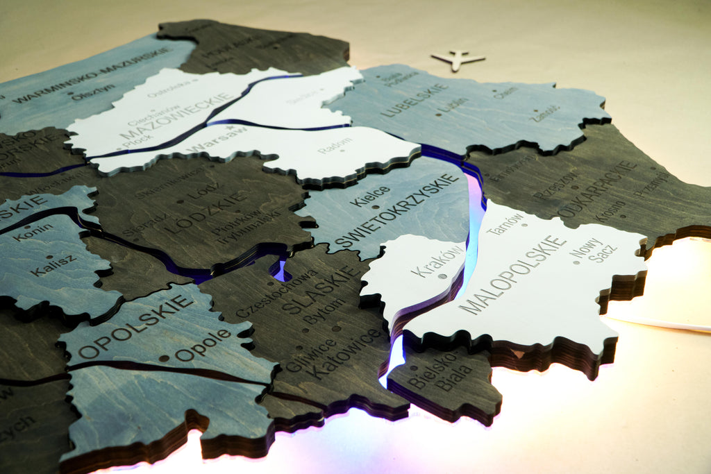 Drewniana wielowarstwowa mapa Polski z podświetlonymi rzekami, kolor Loft