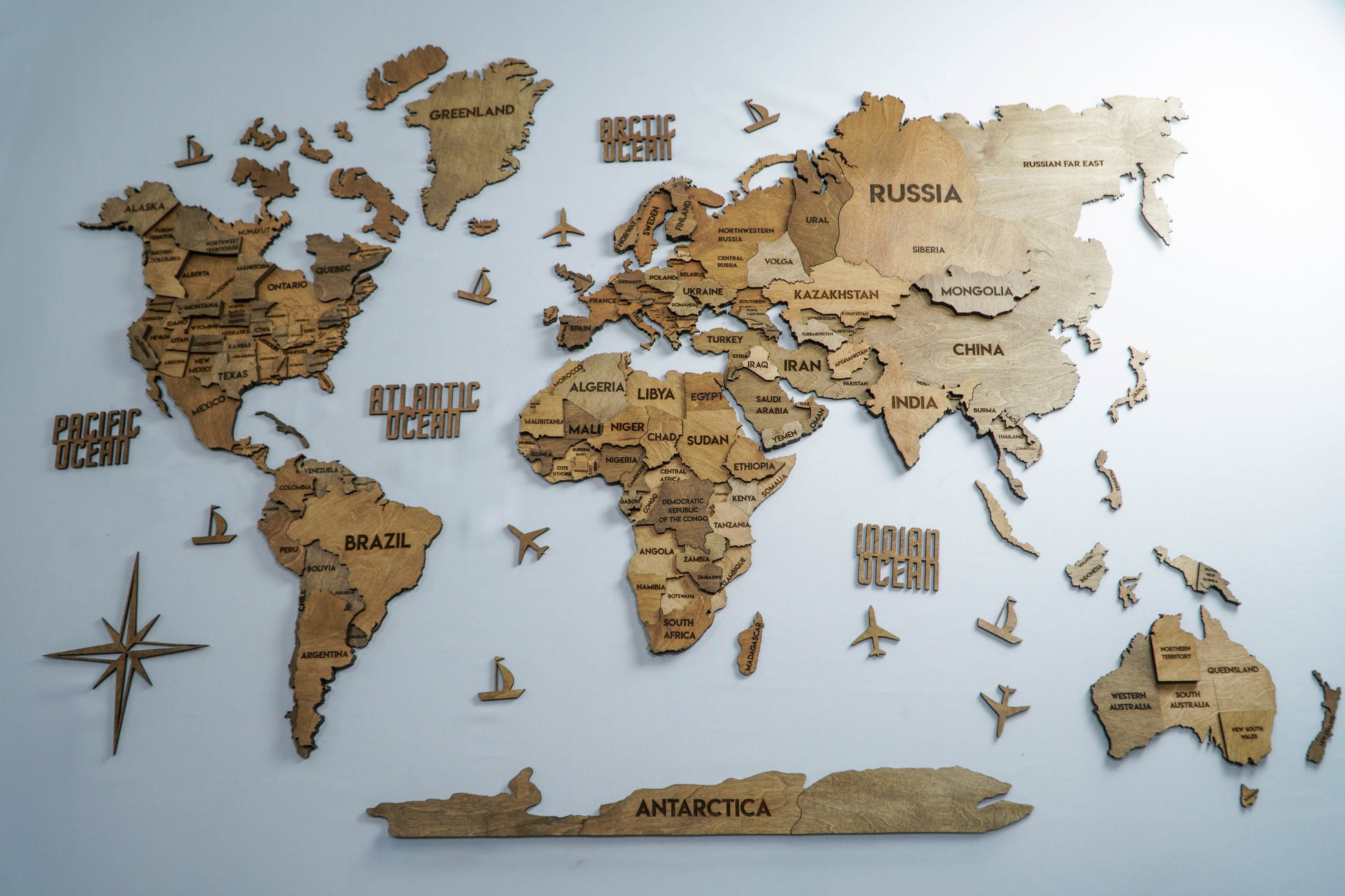 Drewniana wielowarstwowa mapa swiata 3D kolor Brown