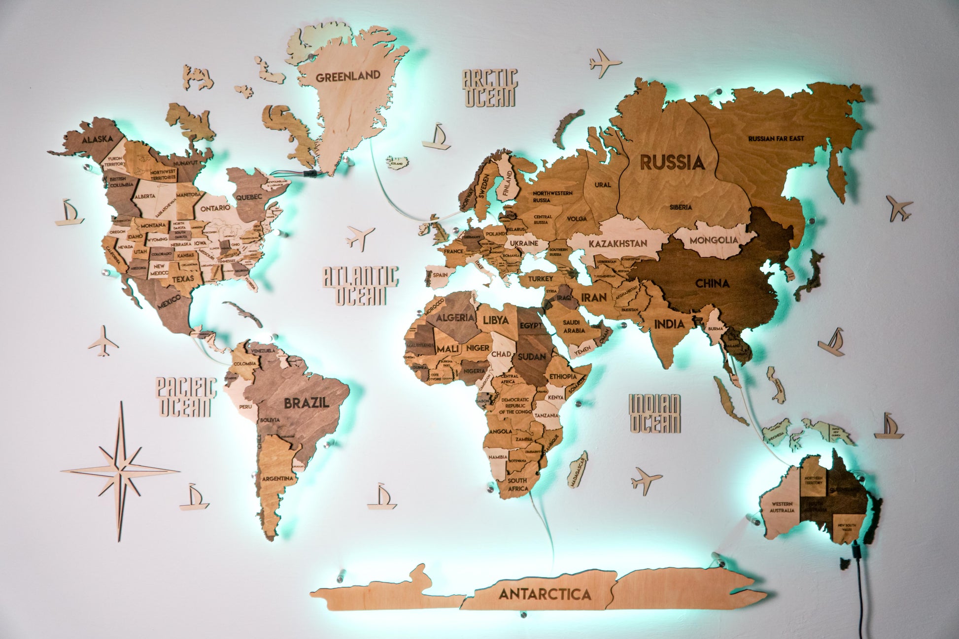 Drewniana wielowarstwowa mapa swiata 3D LED kolor Terra