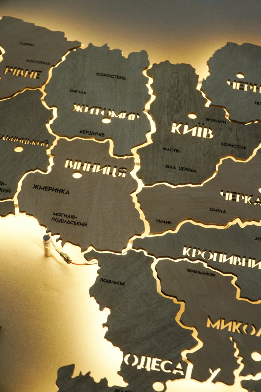 Mapa Ukrainy LED na szkle akrylowym z podświetleniem między regionami kolor Light Tree