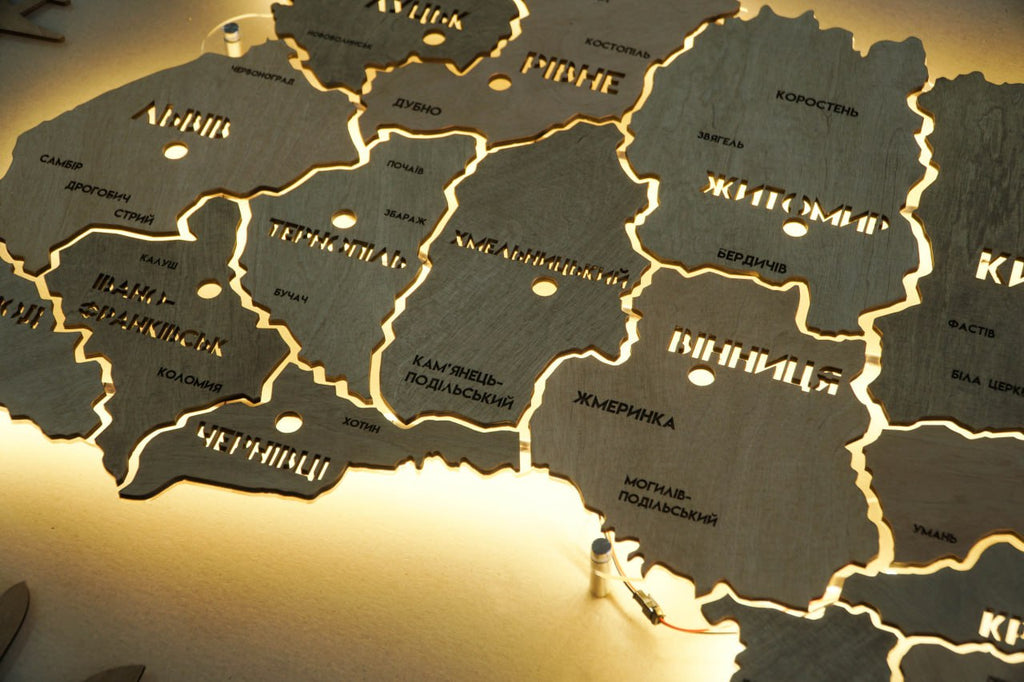 Mapa Ukrainy LED na szkle akrylowym z podświetleniem między regionami kolor Light Tree