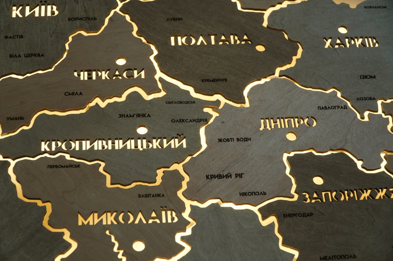 Mapa Ukrainy LED na szkle akrylowym z podświetleniem między regionami kolor Light Tree