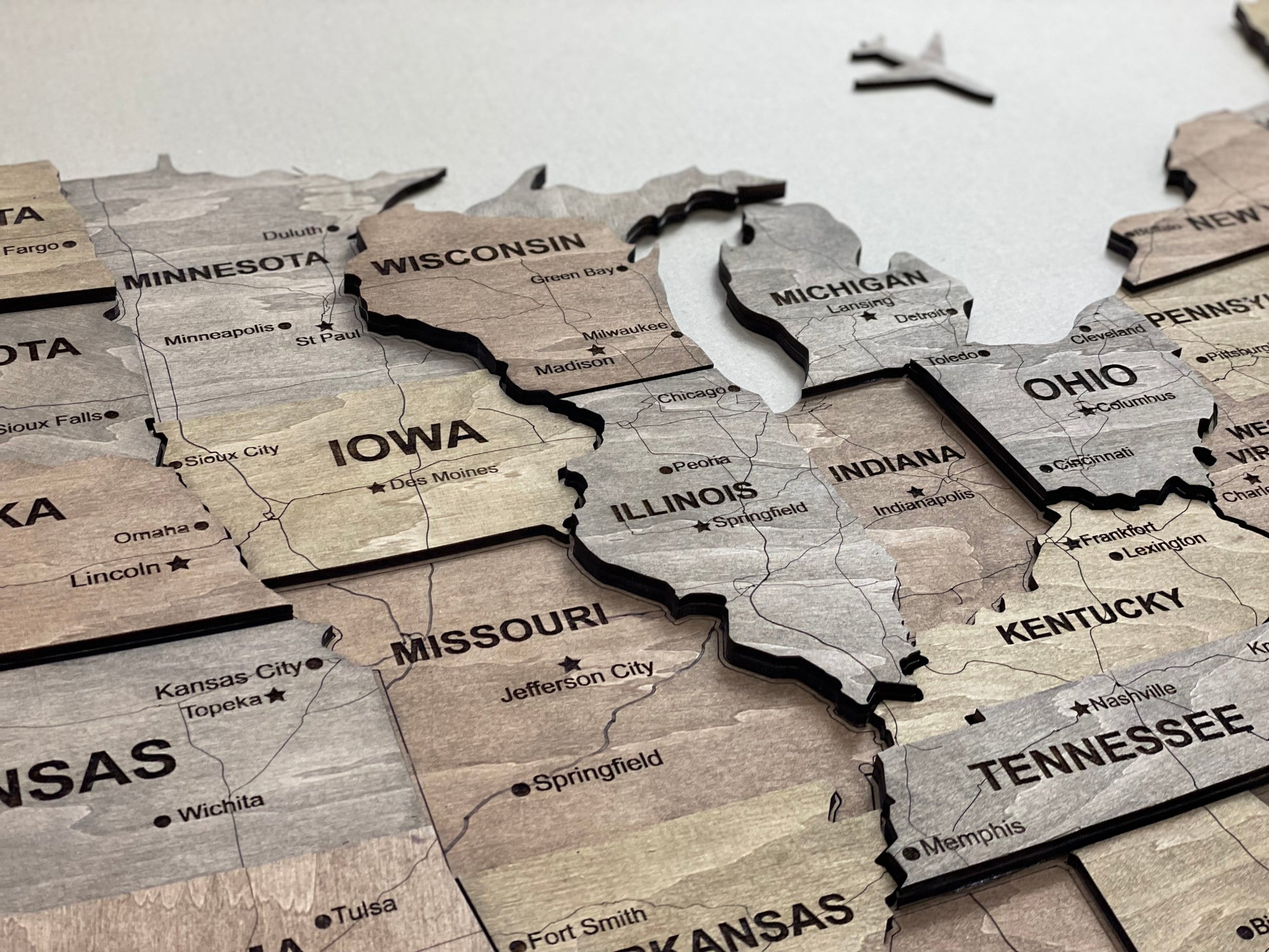 Drewniana mapa USA 3D, kolor Dark Nut