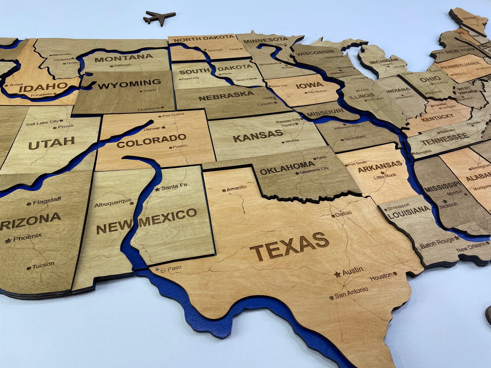 Drewniana mapa USA z rzekami, kolor Light Tree