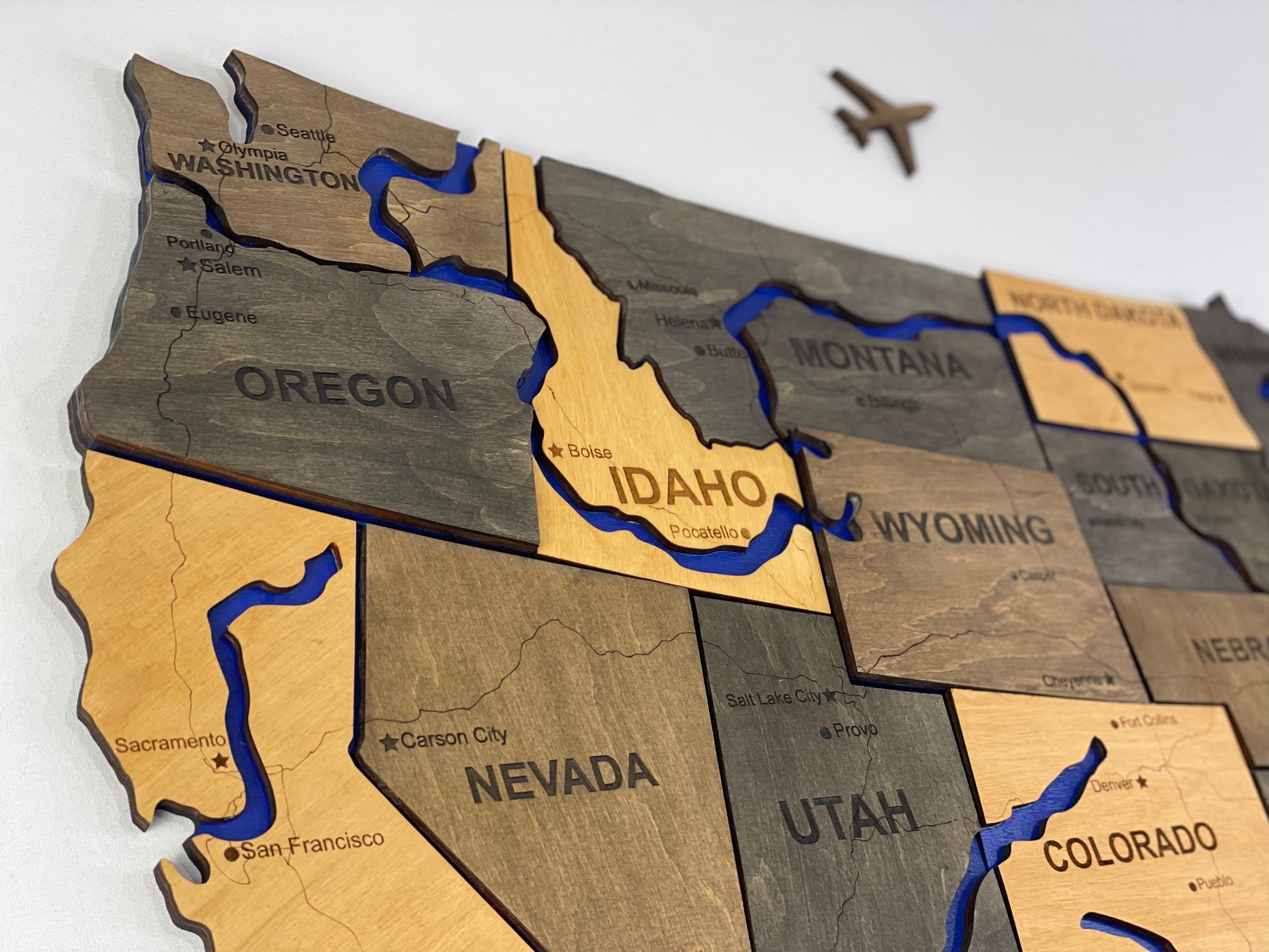 Drewniana mapa USA z rzekami, kolor Brut
