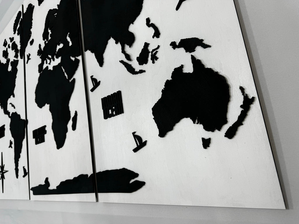 Panel 4 — Drewniana mapa świata na ścianę z oświetleniem LED