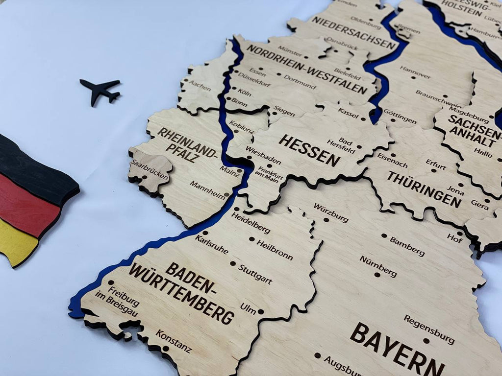 Mapa Niemiec z rzekami kolor Natural