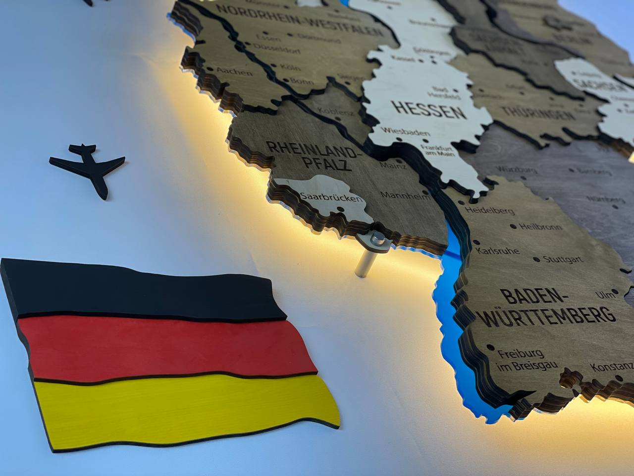 Akrylowa mapa Niemiec z rzekami kolor Wonder