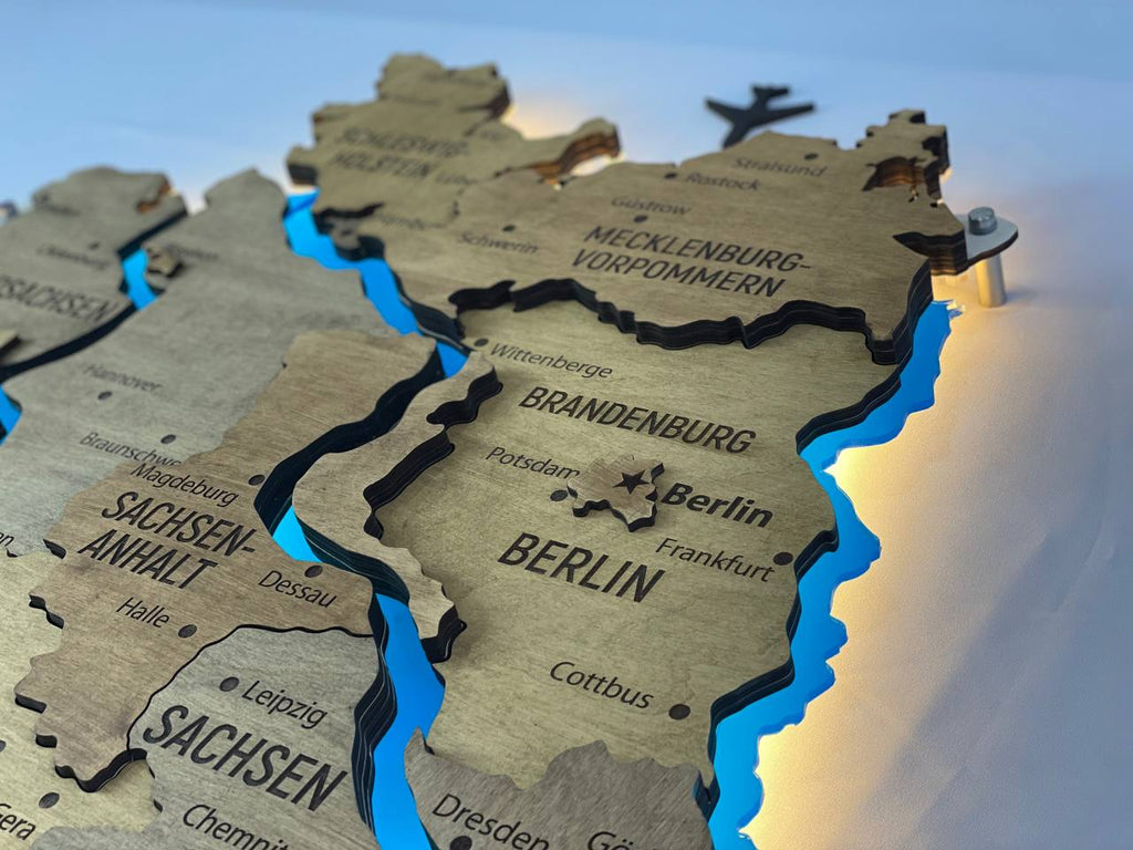 Akrylowa mapa Niemiec z rzekami kolor Dark Nut