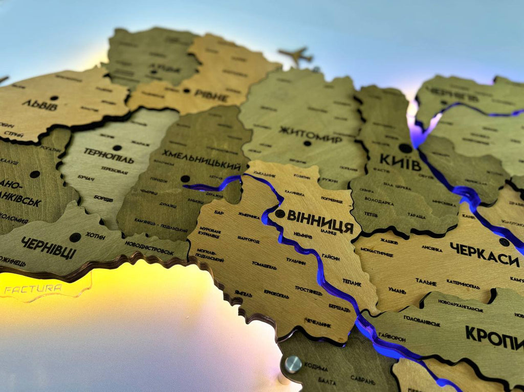 Szczegółowa wielowarstwowa mapa Ukrainy LED z podświetleniem rzek kolor Light Tree