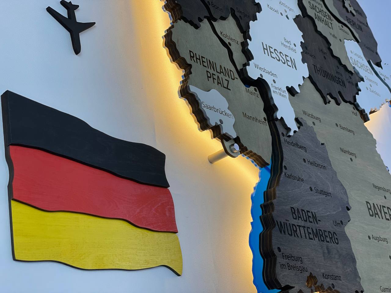 Akrylowa mapa Niemiec z rzekami kolor Czarno-biały