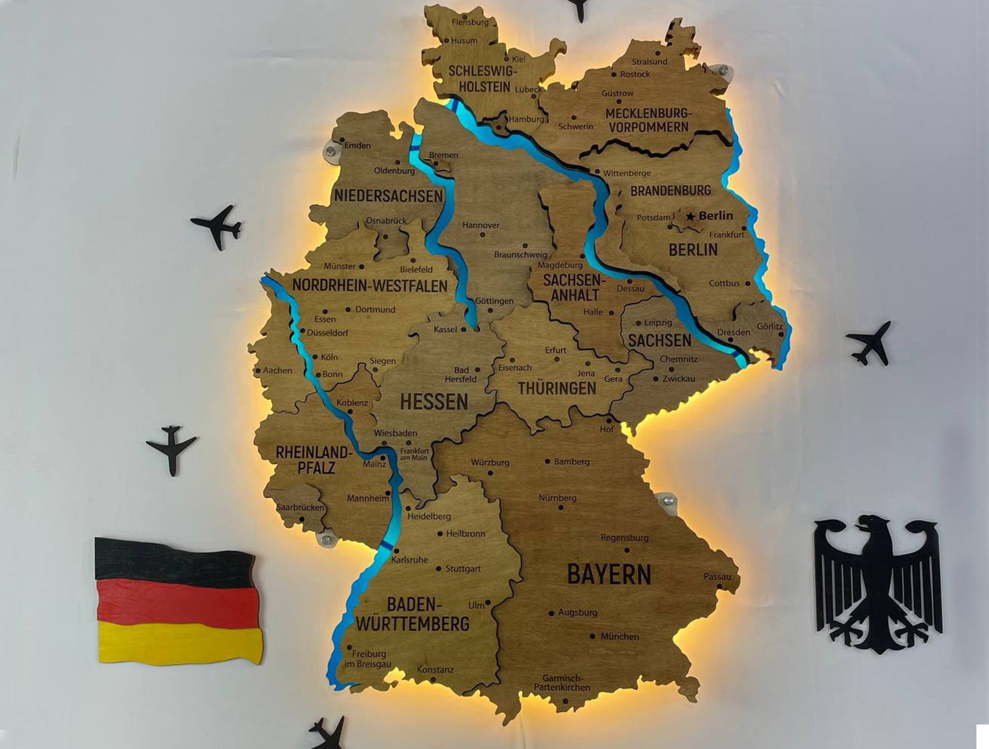 Akrylowa mapa Niemiec z rzekami kolor Dark Nut