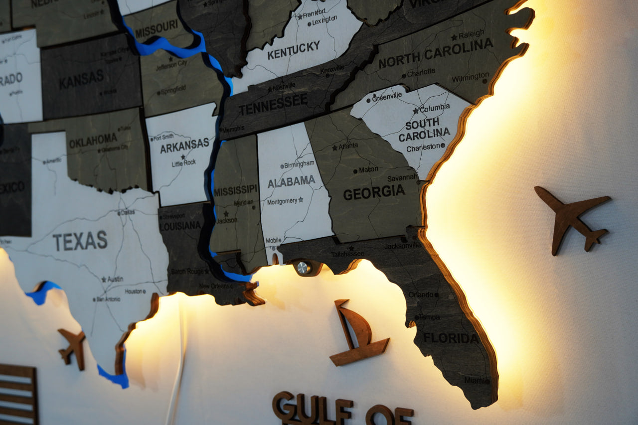 Drewniana mapa USA z LED i rzekami, kolor Czarno-bialy