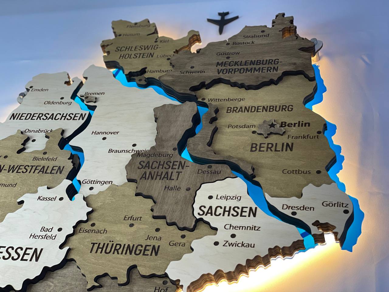 Akrylowa mapa Niemiec z rzekami kolor Wonder