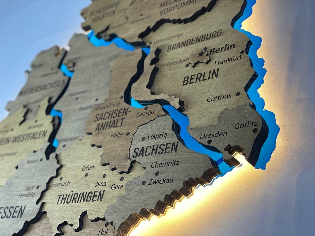 Akrylowa mapa Niemiec z rzekami kolor Dark Nut