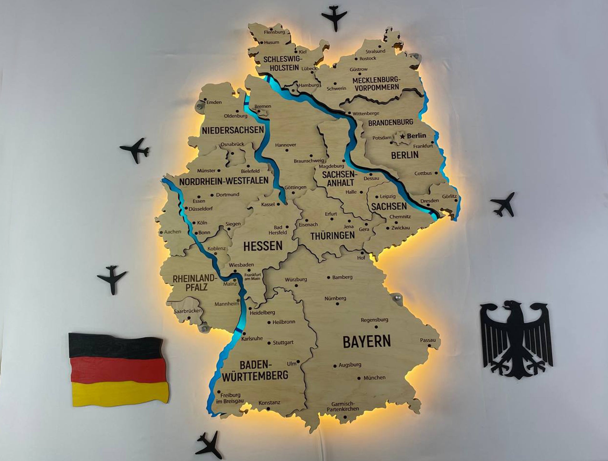 Akrylowa mapa Niemiec z rzekami kolor Natural