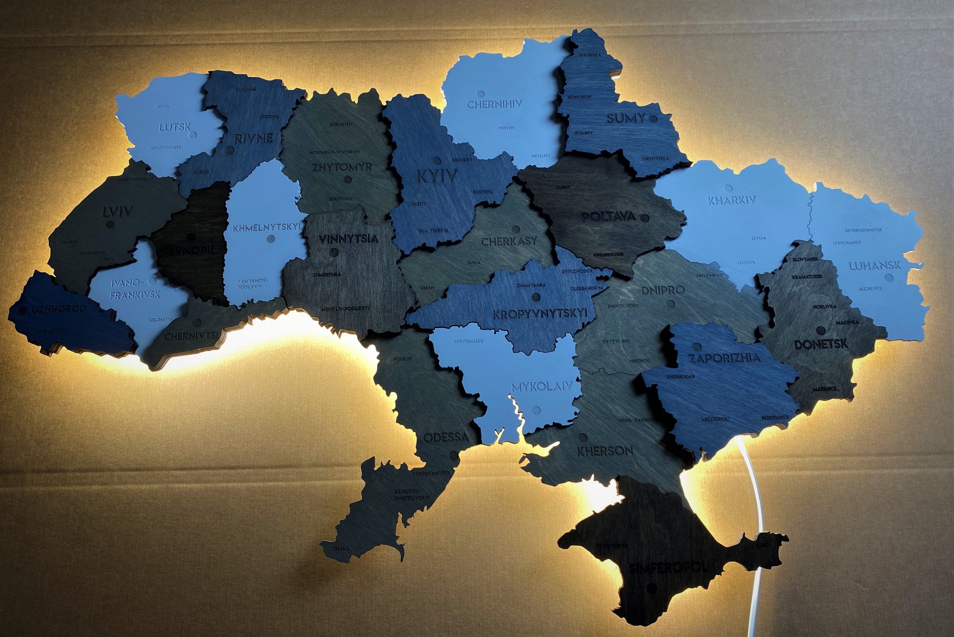 Wielowarstwowa mapa Ukrainy LED kolor Loft