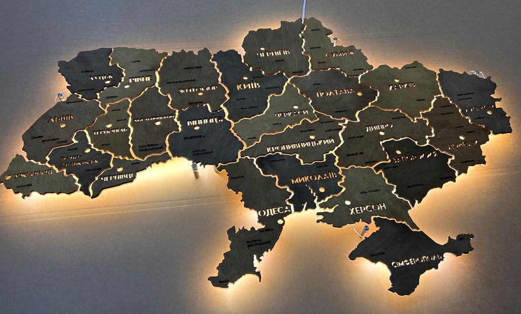 Mapa Ukrainy LED na szkle akrylowym z podświetleniem między regionami kolor Helsinki