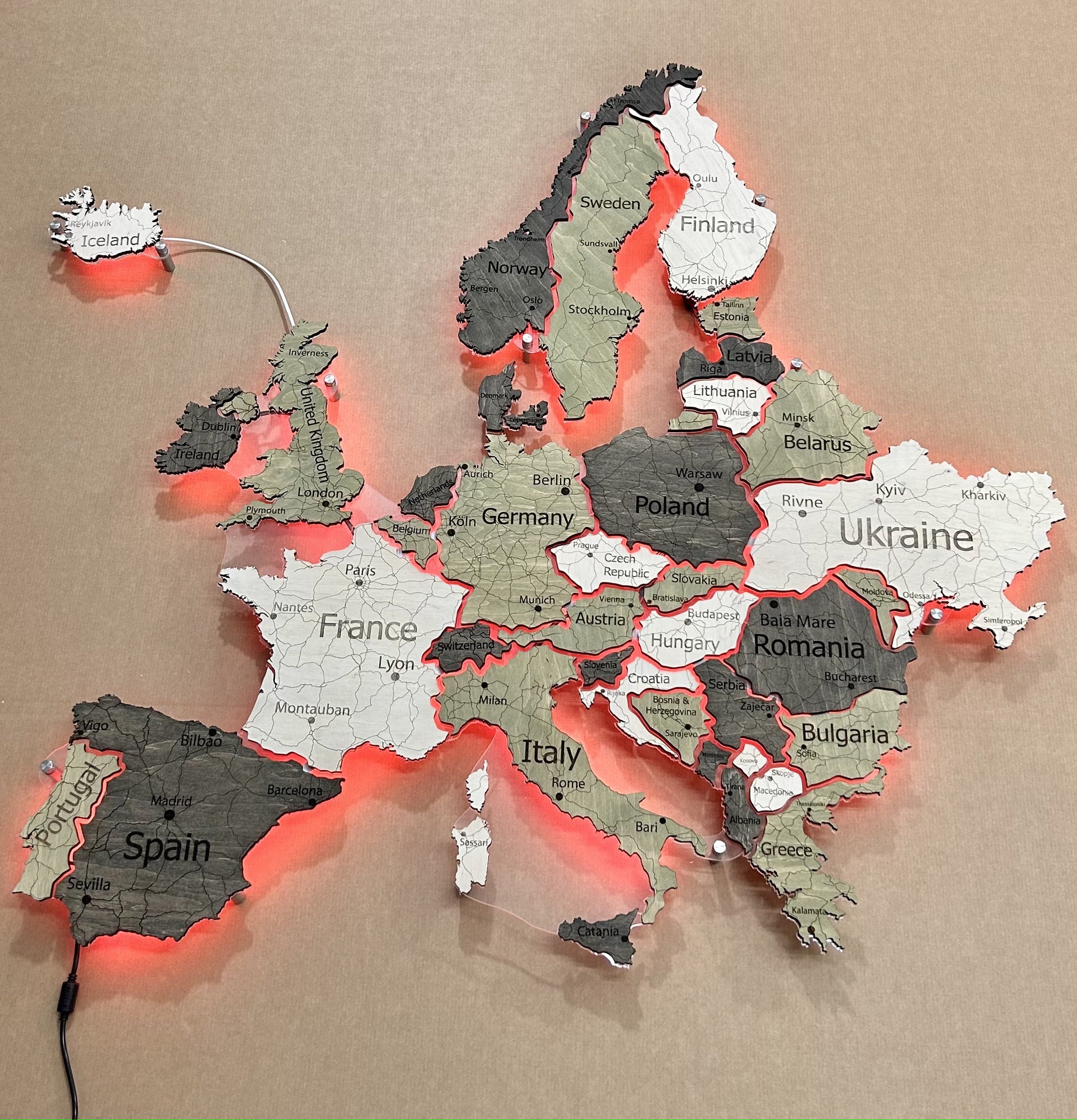 Mapa Europy LED RGB na szkle akrylowym z podświetleniem między krajami kolor Verde