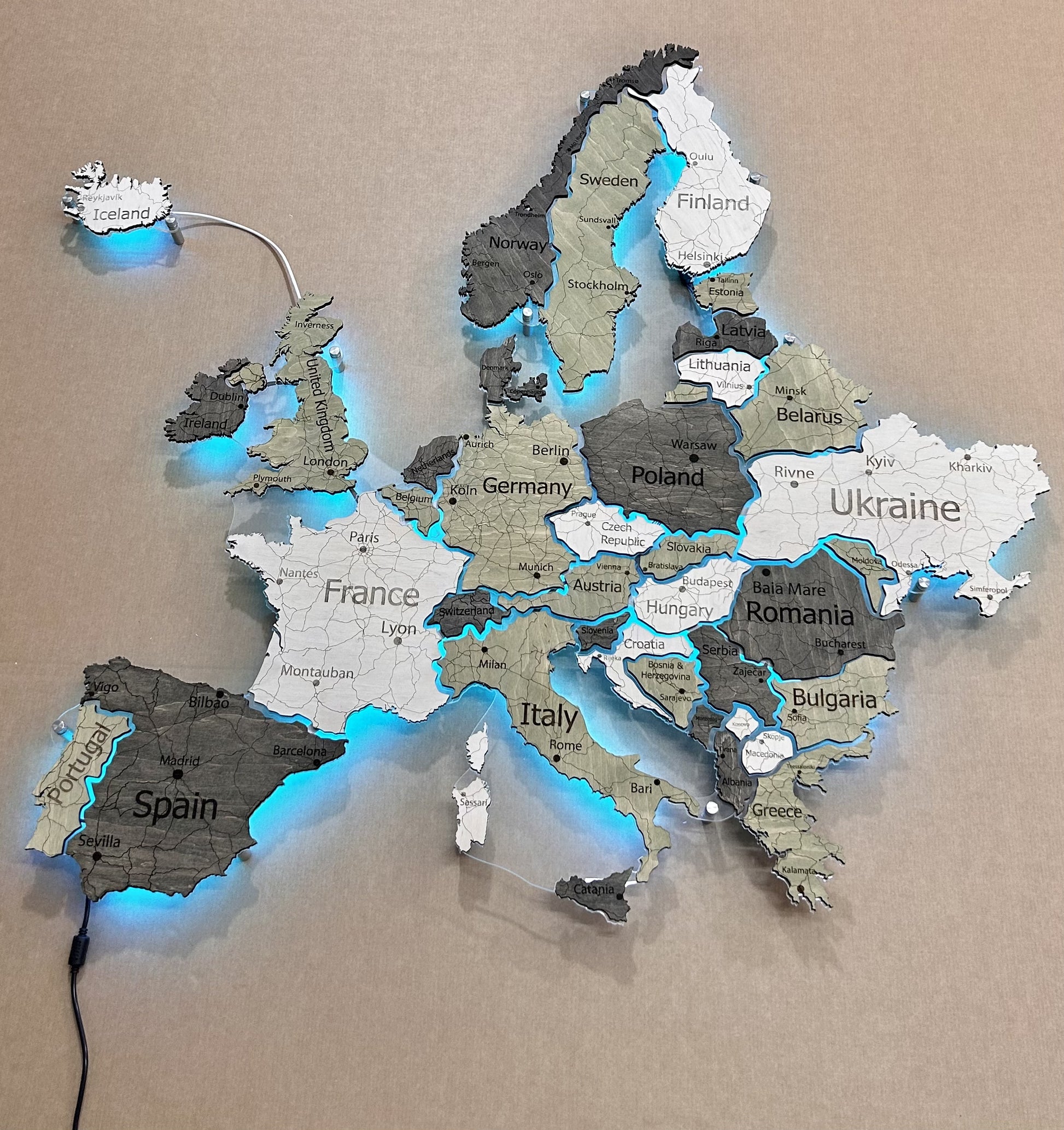 Mapa Europy LED RGB na szkle akrylowym z podświetleniem między krajami kolor Verde