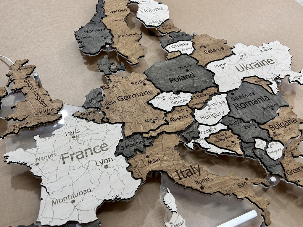 Mapa Europy LED na szkle akrylowym z podświetleniem między krajami kolor Wander