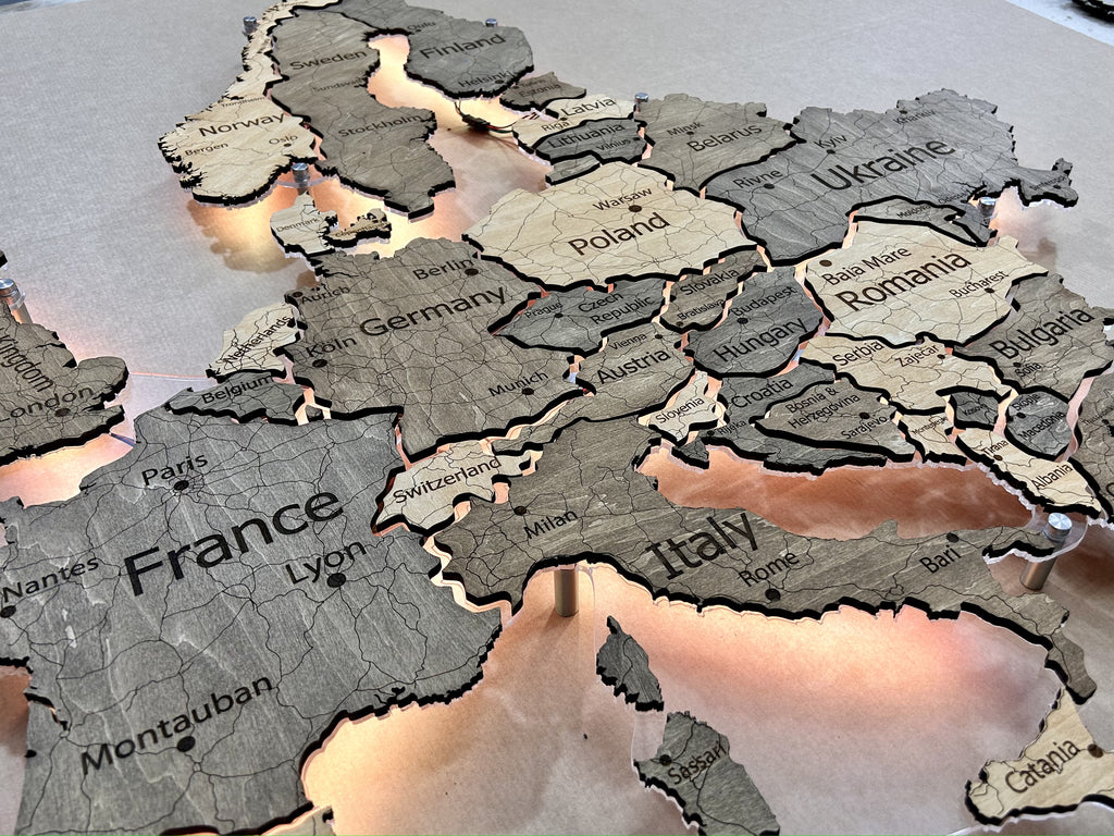 Mapa Europy LED na szkle akrylowym z podświetleniem między krajami kolor Nobel