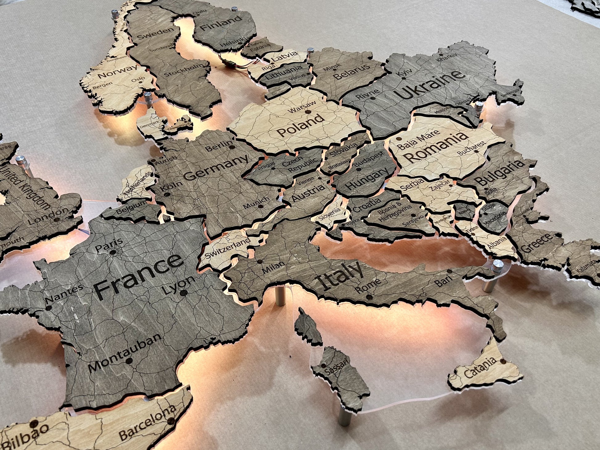 Mapa Europy LED na szkle akrylowym z podświetleniem między krajami kolor Nobel