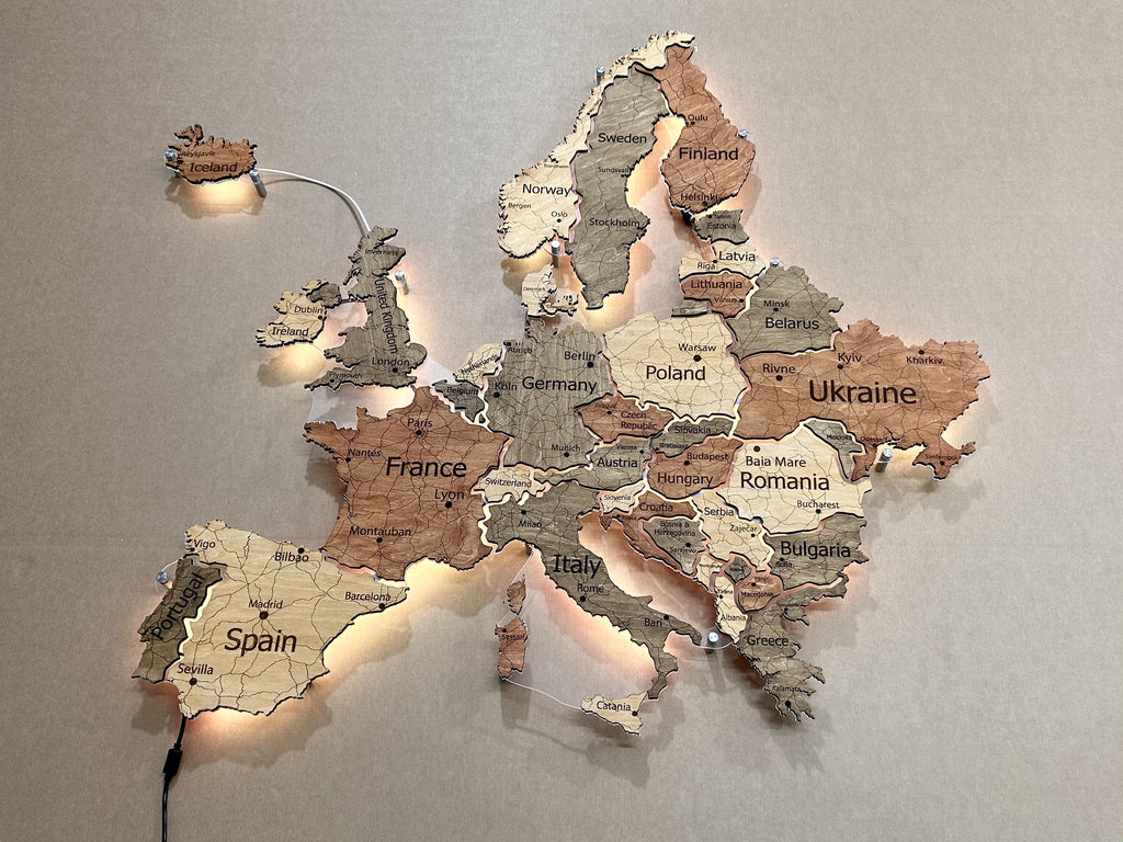 Mapa Europy LED na szkle akrylowym z podświetleniem między krajami kolor Warm
