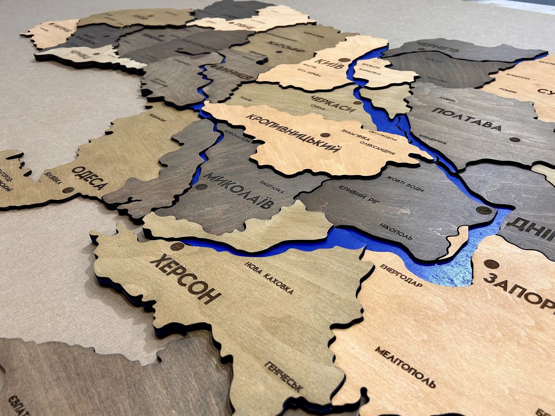 Mapa 3D Ukrainy z rzekami kolor Elis