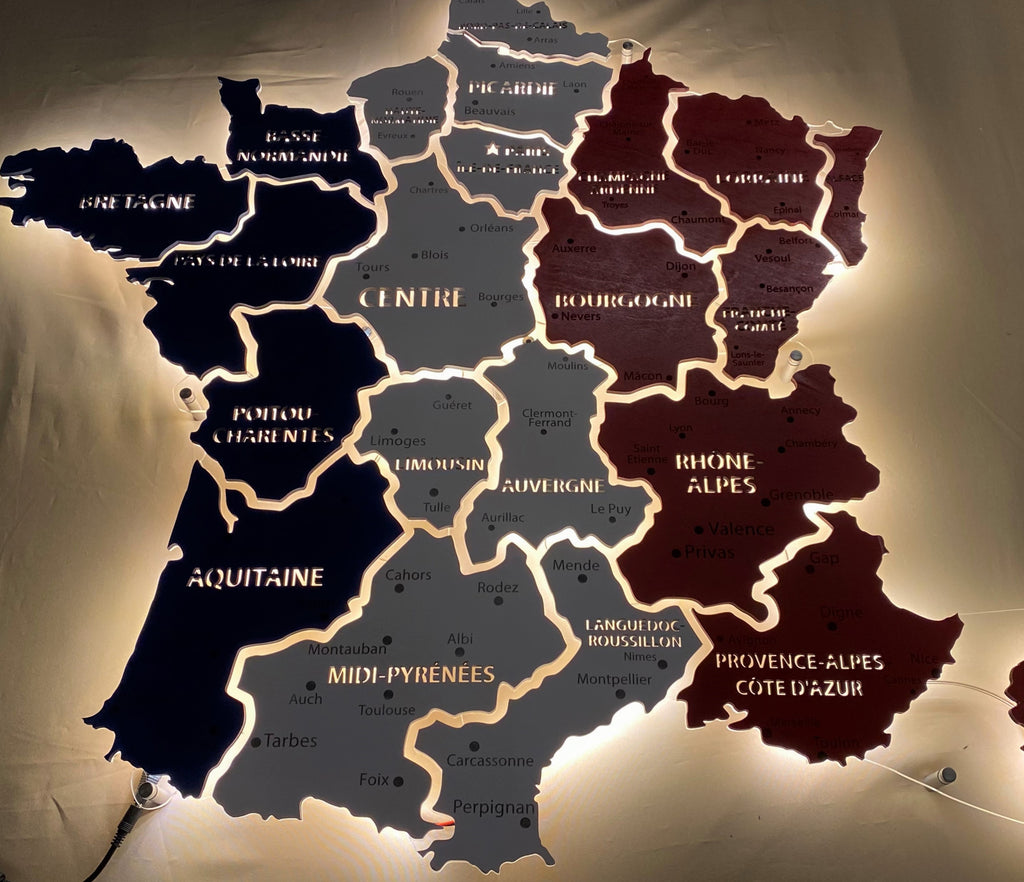Mapa Francji LED na szkle akrylowym z podświetleniem między regionami kolor Flag