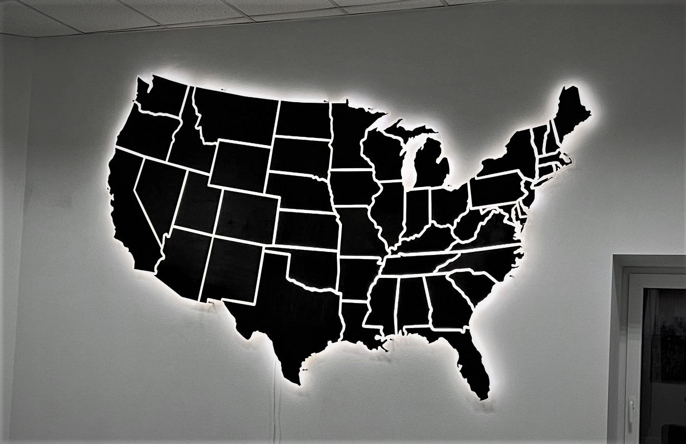 Mapa USA LED na szkle akrylowym z podświetleniem między stanami kolor Black
