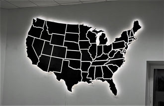 Mapa USA LED na szkle akrylowym z podświetleniem między stanami kolor Black