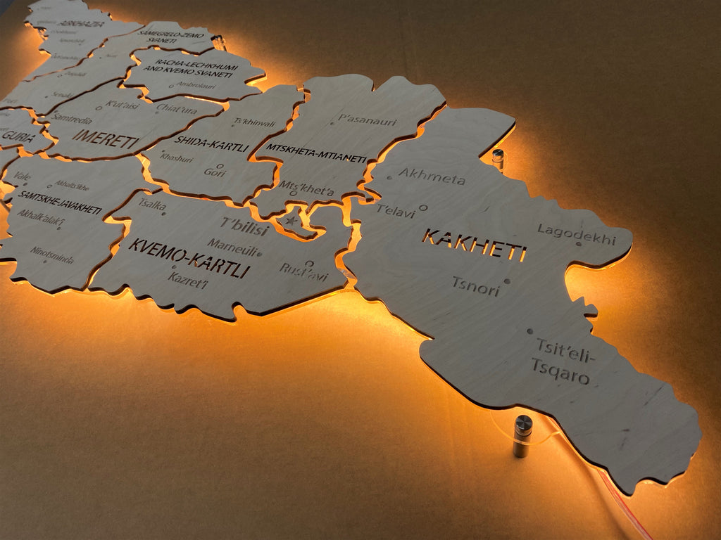 Mapa Gruzji LED na szkle akrylowym z podświetleniem między regionami kolor White
