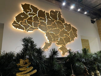 Mapa Ukrainy LED na szkle akrylowym z podświetleniem między regionami kolor Nut